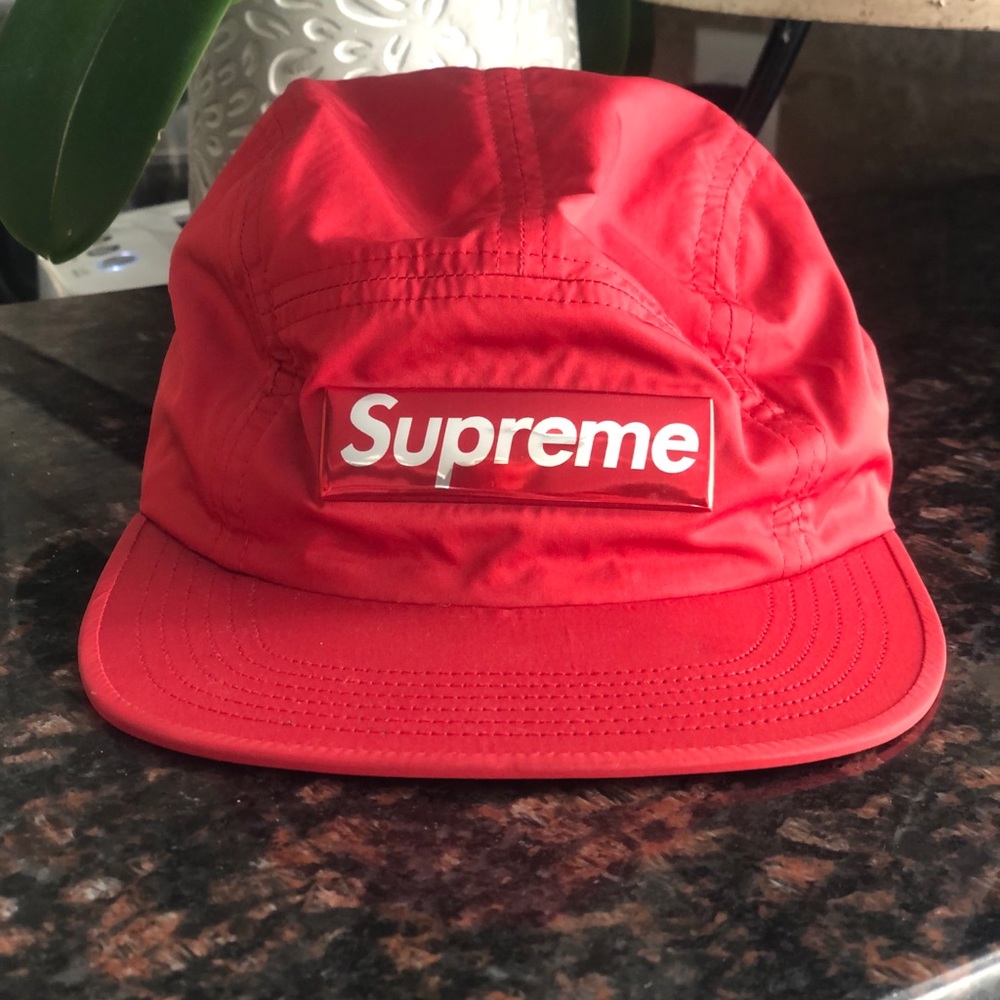 Supreme red hat